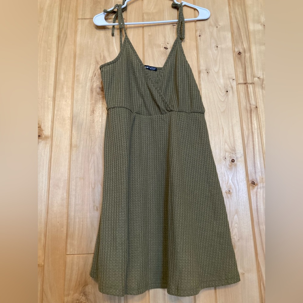 SHEIN Solid Surplice Front Cami Dress - size L - new no tags